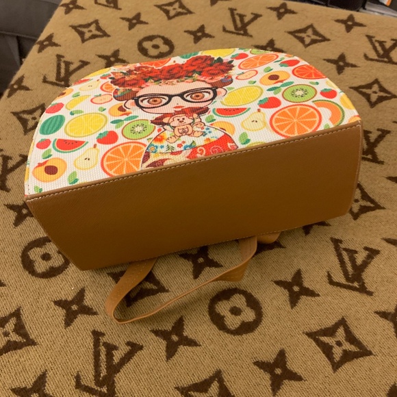 🎨 Frida Kahlo Citrus Backpack – Bold. Bright. Unexpected. - Picture 6 of 10